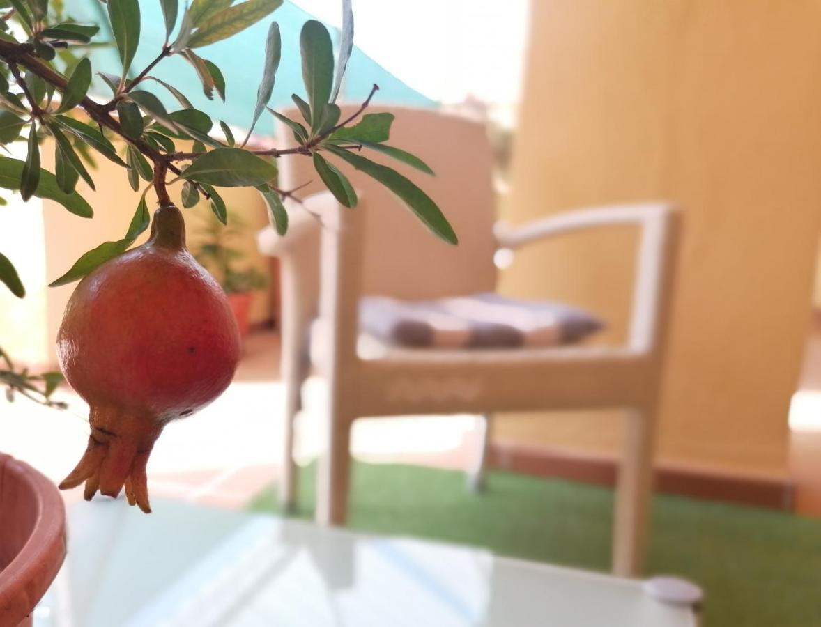 Relax&home, apartamento con terraza. La Zubia  Esterno foto